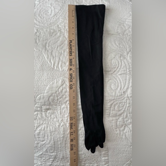 Vintage Black Elbow Gloves - Picture 5 of 5